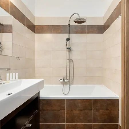 דירה Przytulny Z Parkingiem By Renters